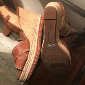 Brown size 9m wedge sandals by Clarks